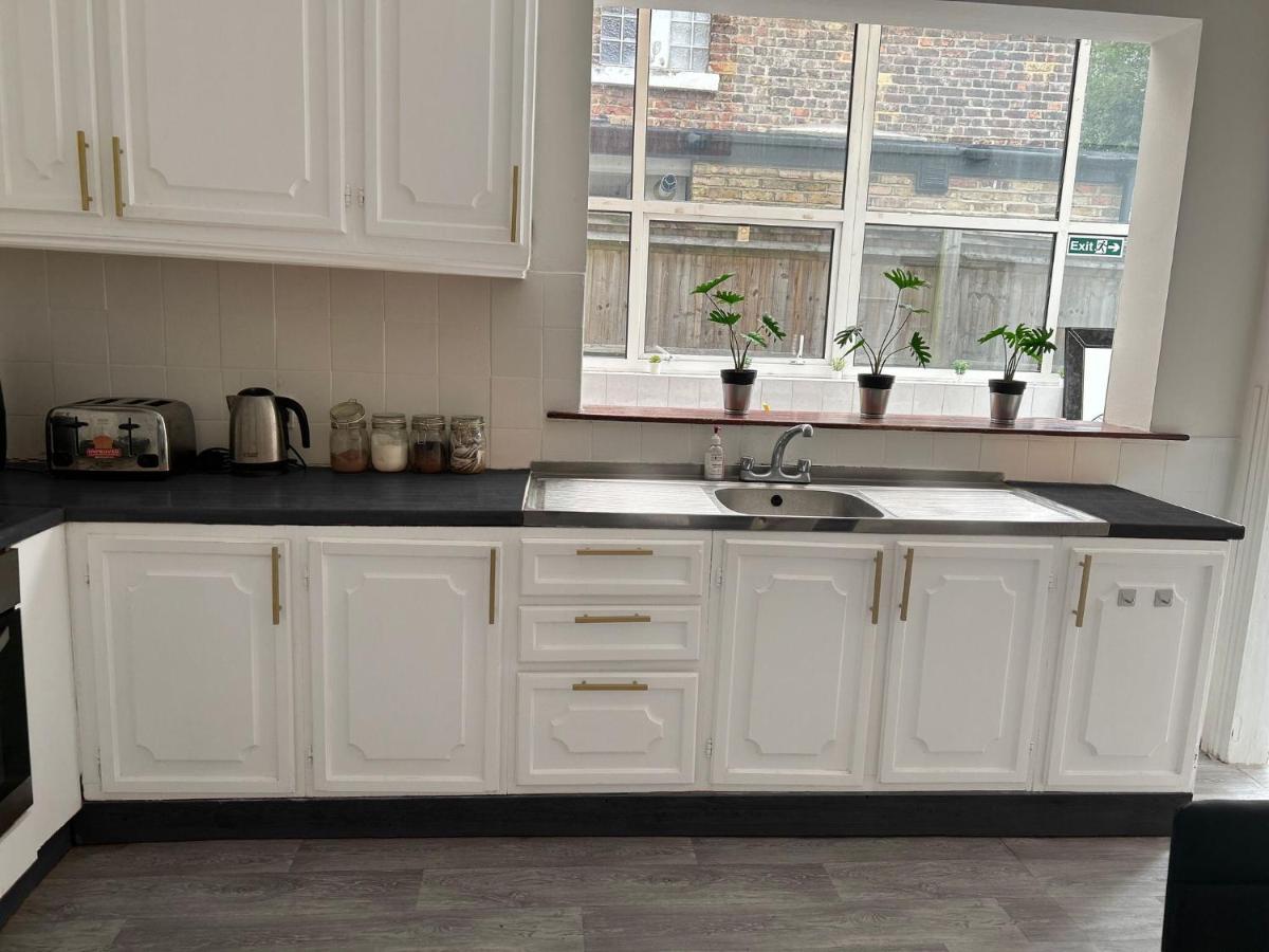 Balham, South London Spacious Guest House F2, 6 Rooms Available Exterior photo